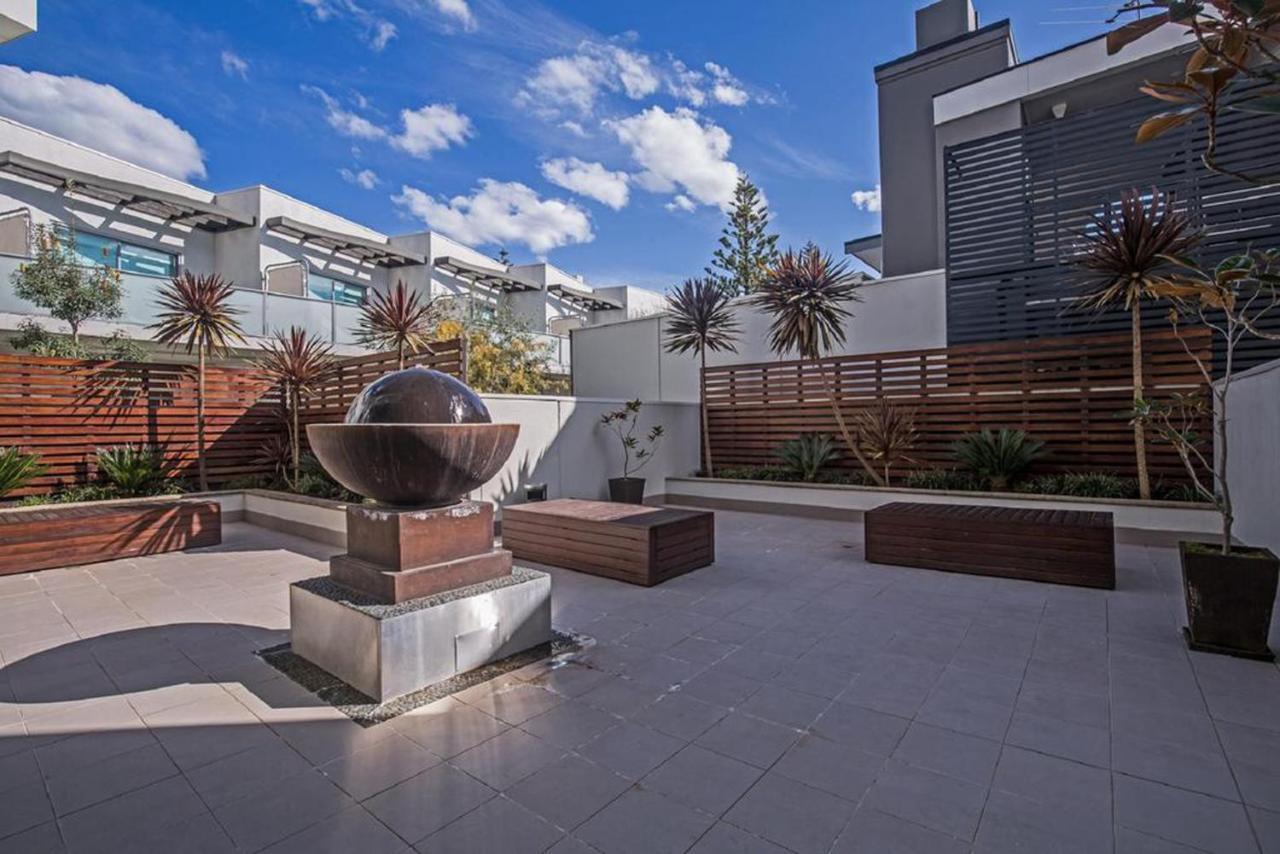 Phillip Island Holiday Apartments คาวเวส ภายนอก รูปภาพ